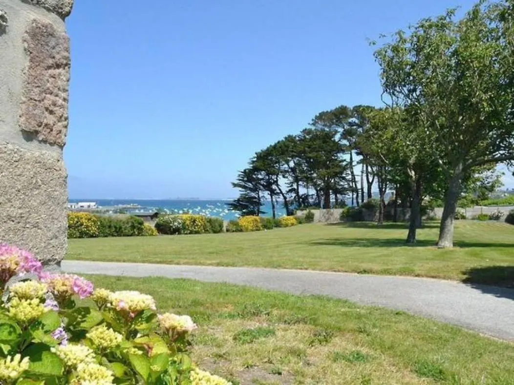 Ancienne Ferme En Pierre Devant La Mer Plouguerneau Holiday home